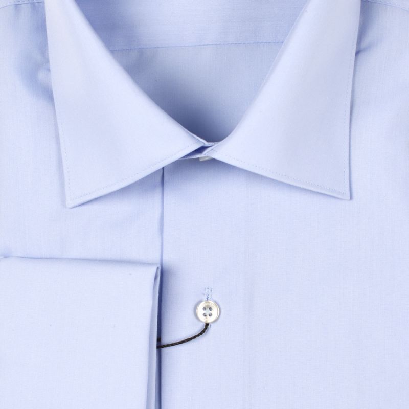 Рубашка голубая однотонная под запонки приталенная