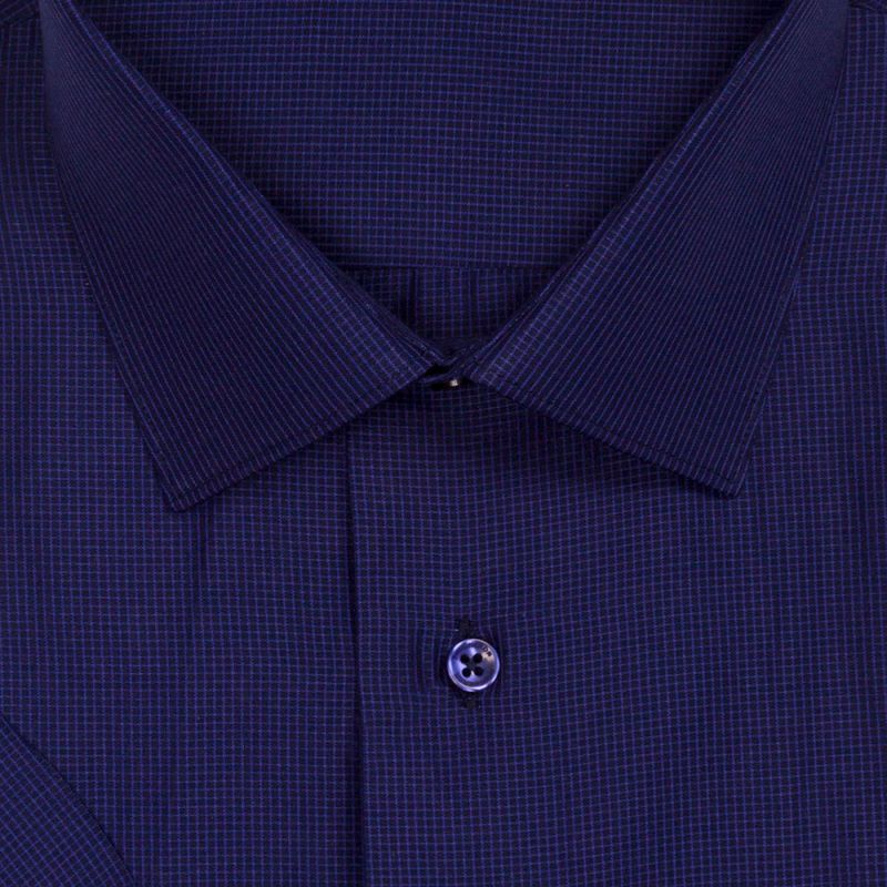 Рубашка тёмно-синяя в мелкую клетку, с короткими рукавами, неприталенная