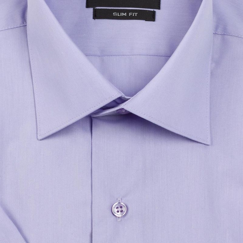 Рубашка бледно-лиловая с короткими рукавами приталенная