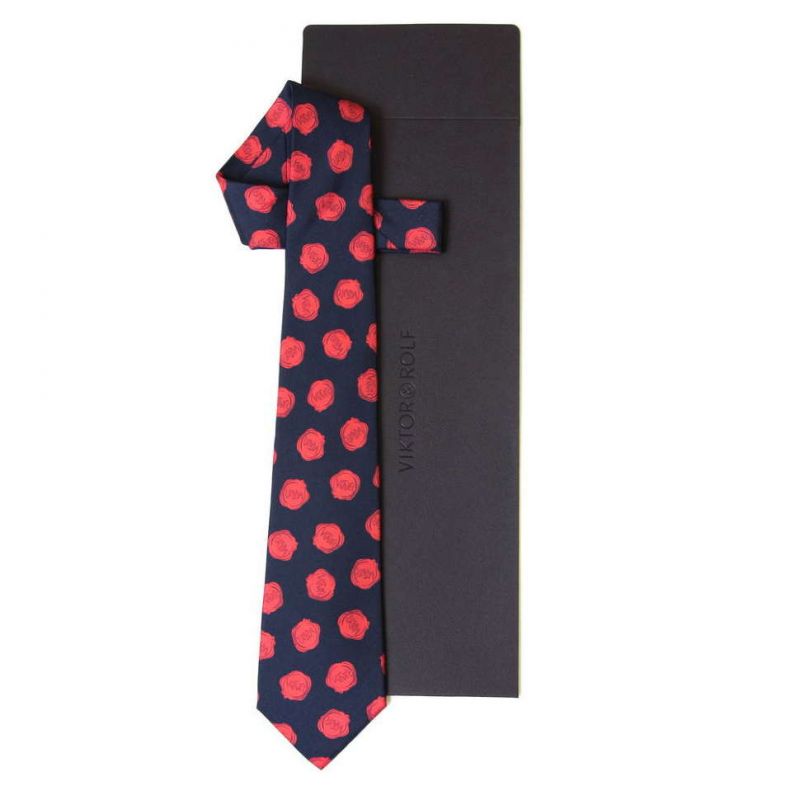Синий галстук с красными логотипами Viktor Rolf
