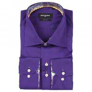 Рубашка фиолетовая однотонная с цветами приталенная